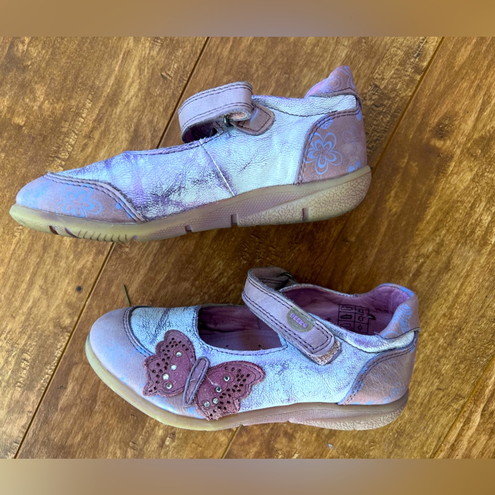Beeko girls distressed purple butterfly w/ arch support shoes size 29/US 11-11,5